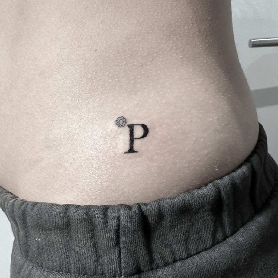Tatuaje lettering "P"
